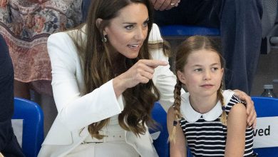 Фото - Кейт Миддлтон с детьми отправилась к королеве в Шотландию эконом-классом